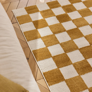 PANTONE - Tapis ocre à motif damier TERRA DEL SOL
