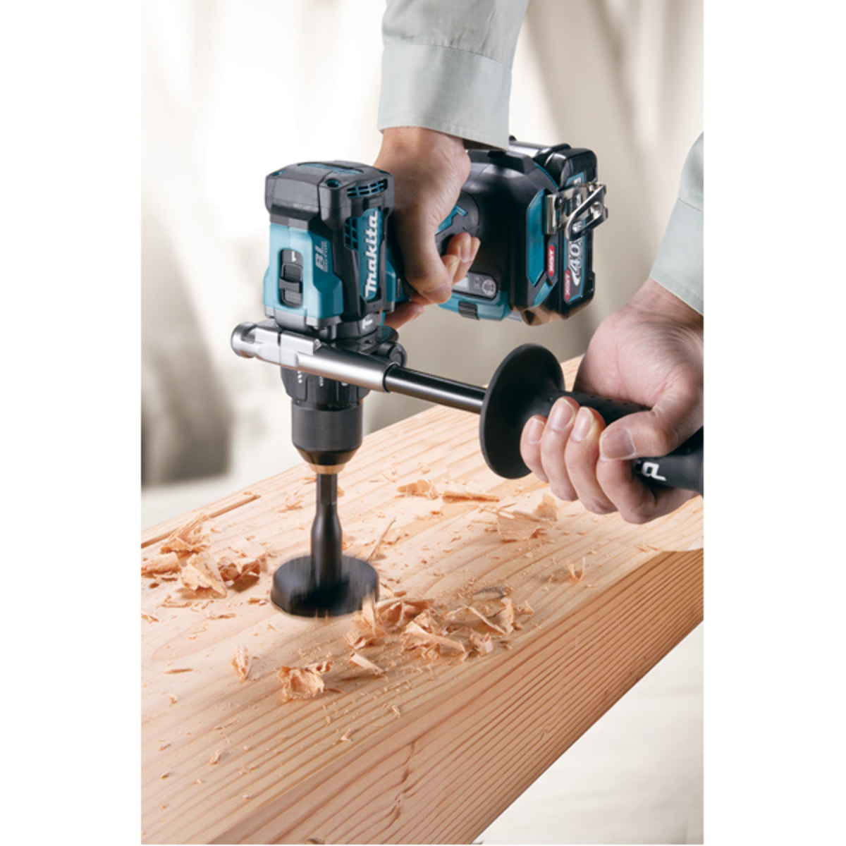 Perceuse visseuse à percussion 40 V max Li-Ion 2,5 Ah XGT Ø 13 mm MAKITA - HP001GD201