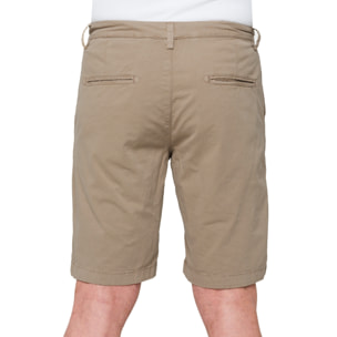 Bermuda Hot Buttered Moraiine chino Cachi.