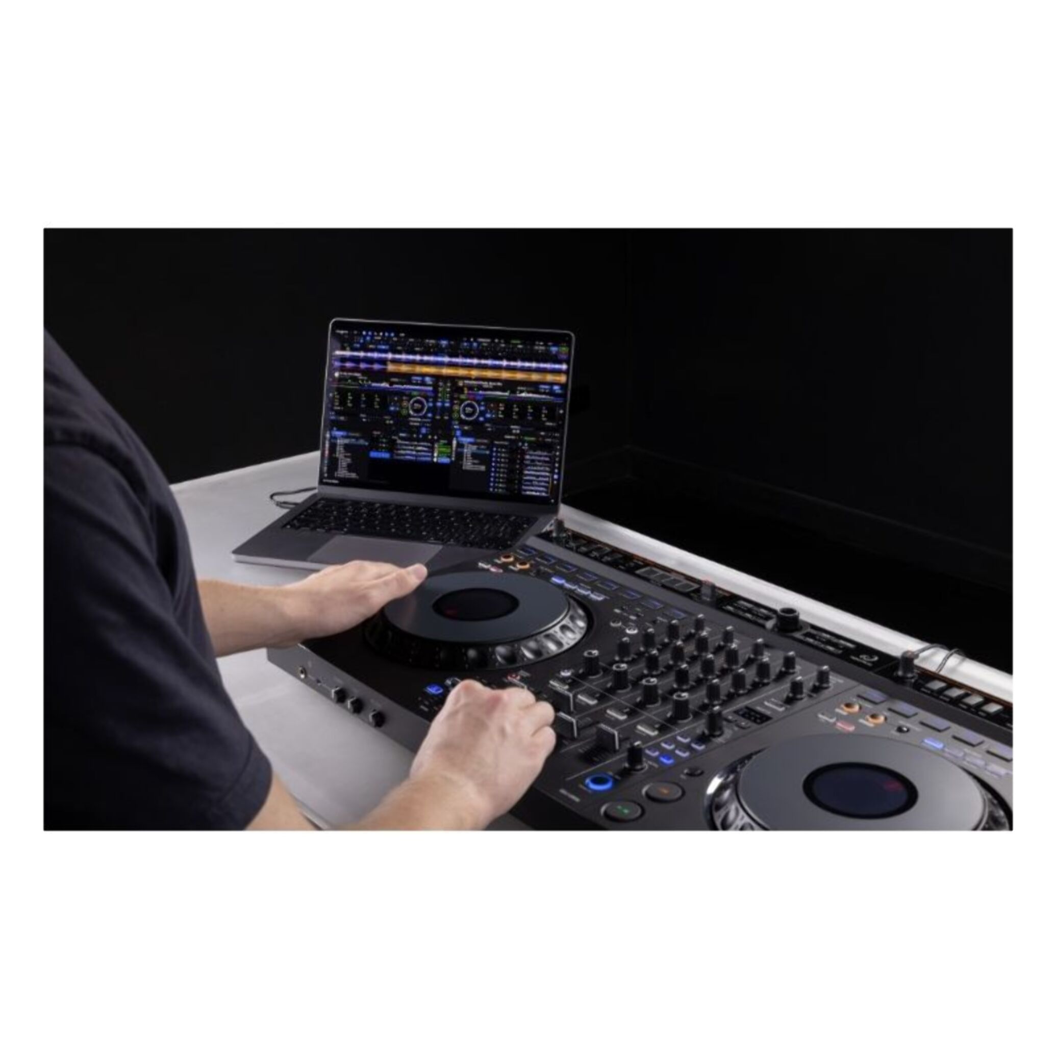 Contrôleur USB ALPHATHETA DDJ-GRV6 - Contrôleur DJ 4 voies