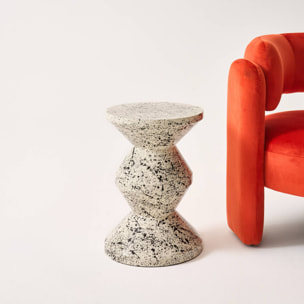 Table d'appoint. bout de canapé. table de chevet acier émaillé. motif moucheté noir Ø33 x H 47cm - Zina