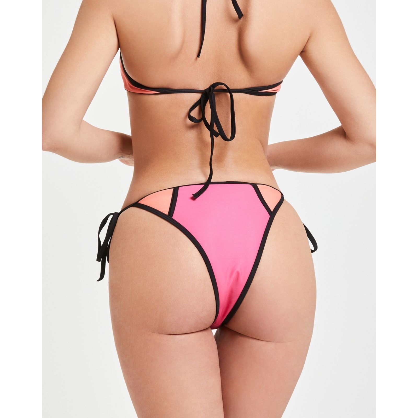Pompea x Silvian Heach slip bows