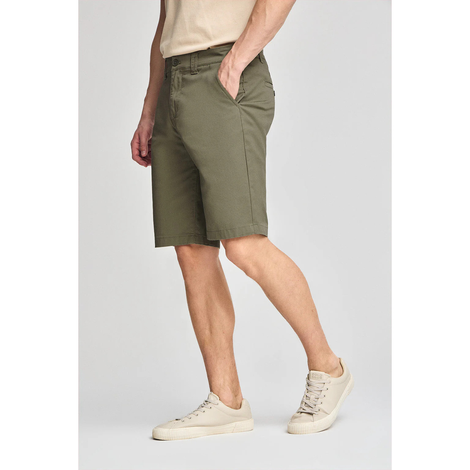 Bermuda relax caqui con detalles Polo Club