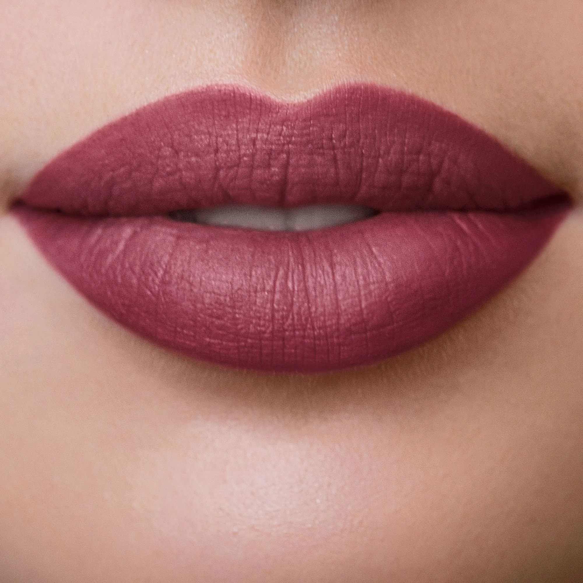 LONG LASTING LIQUID LIPSTICK Rossetto liquido long lasting 10H dal finish matt