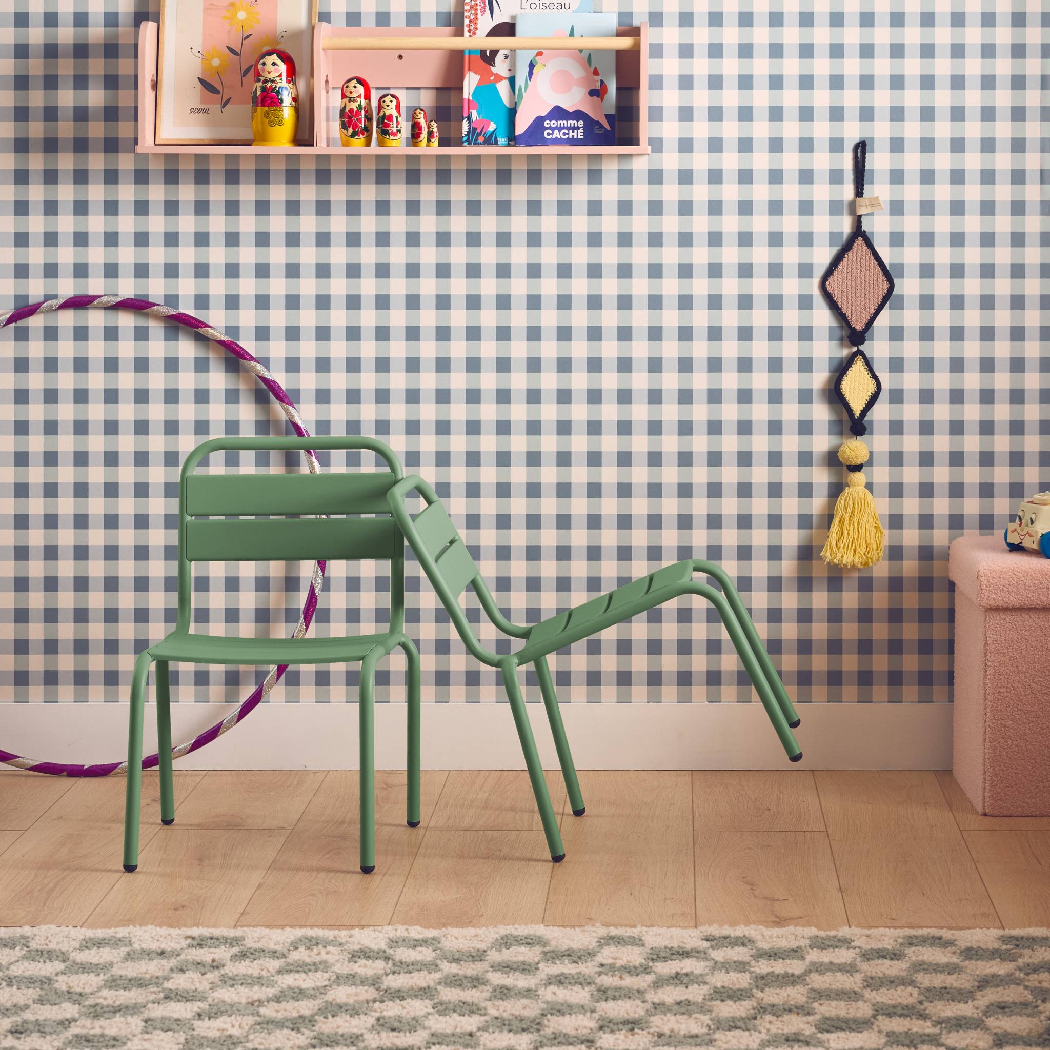 Lot de 2 chaises en métal kaki pour enfant. salon de jardin enfant