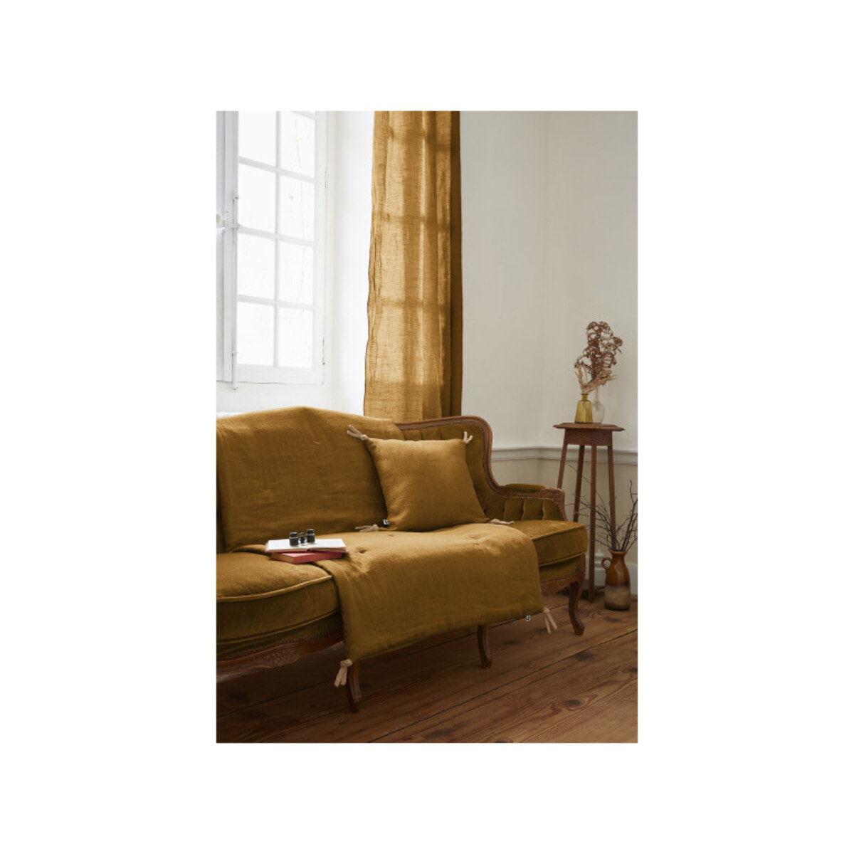 Coussin en lin lavé déhoussable 45 x 45 cm à pompons - 5 coloris - SOLINE