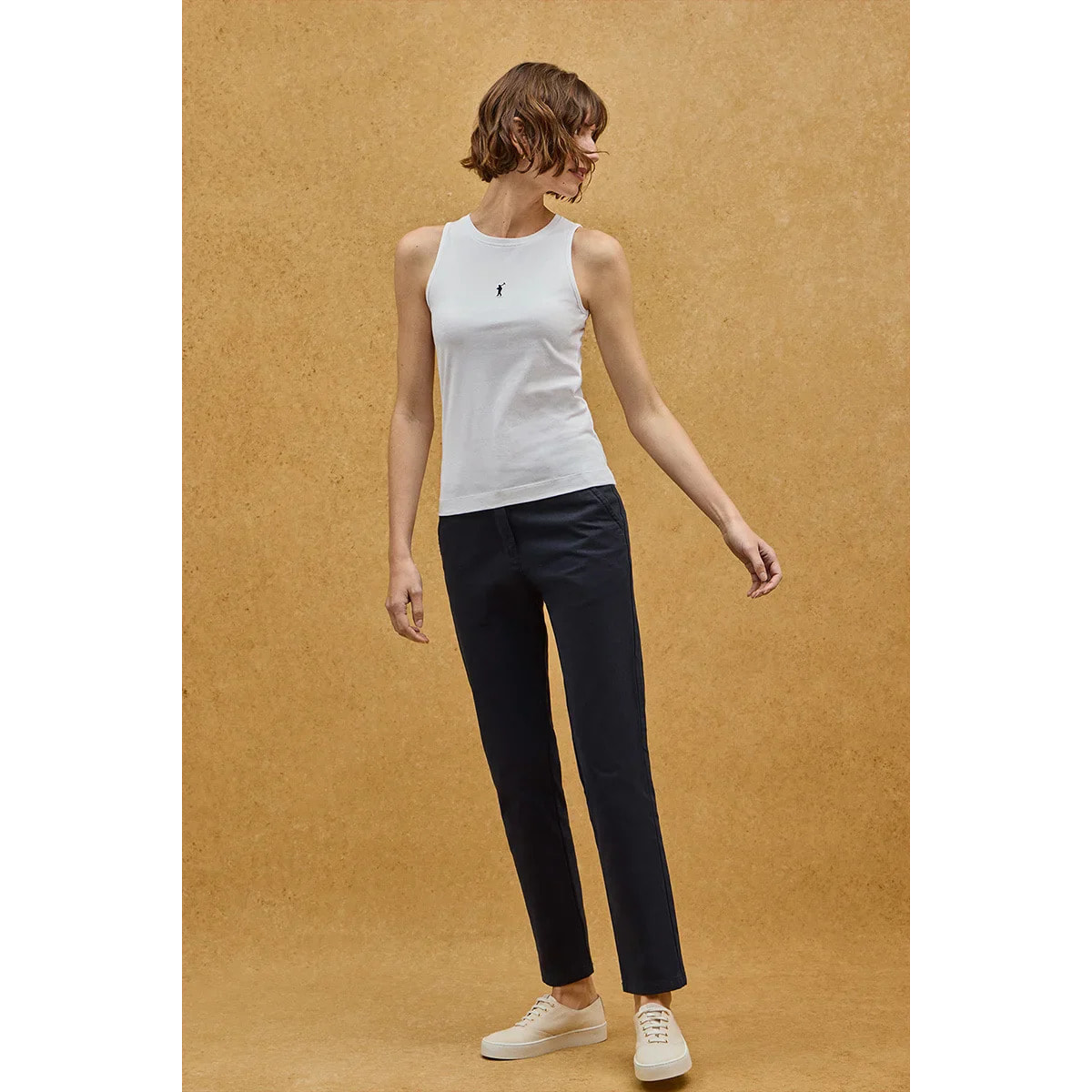 Canotta bianca slim fit con ricamo Rigby Go