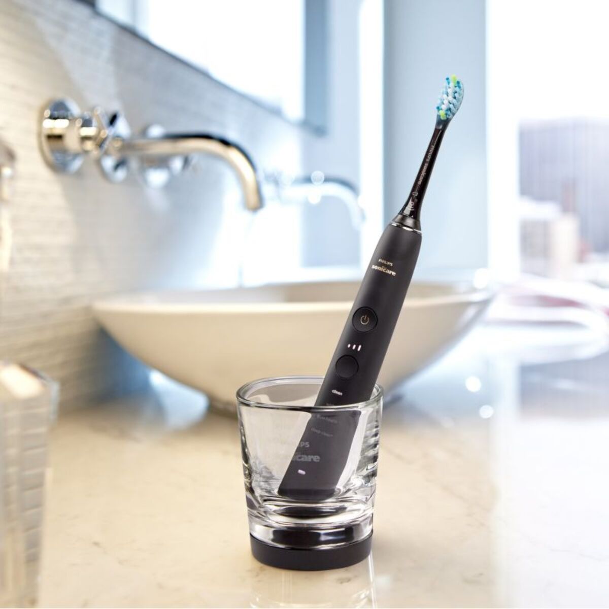 Brosse à dents électrique PHILIPS Sonicare Diamondclean 9000 HX9913/18