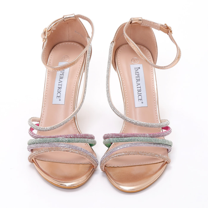 Sandali in simil pelle con tacco a rocchetto e fasce ricoperte di strass