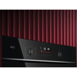 AEG Horno compacto Serie 5000 SurroundCook con SteamBake con Display LED Explore TA5PK401B