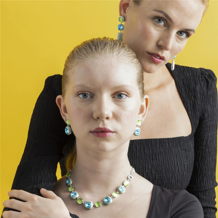 Collar con Cristal Azul acabado plata