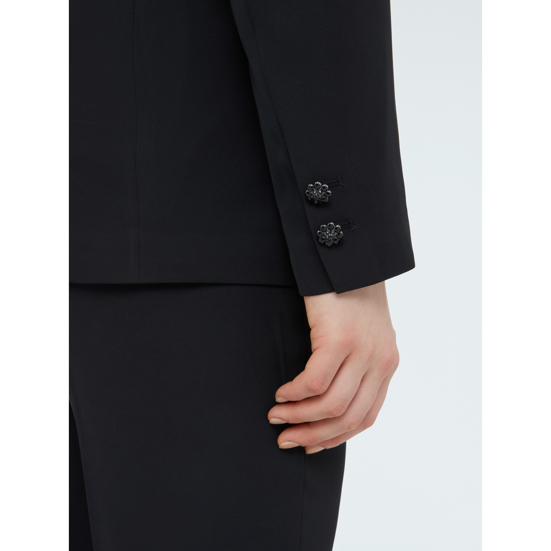 Fiorella Rubino - Blazer estructurado con botón joya - Negro