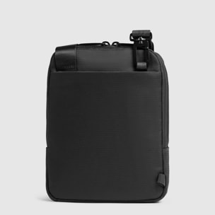 Piquadro Borsello porta iPad®mini in tessuto riciclato e pelle con protezione RFID