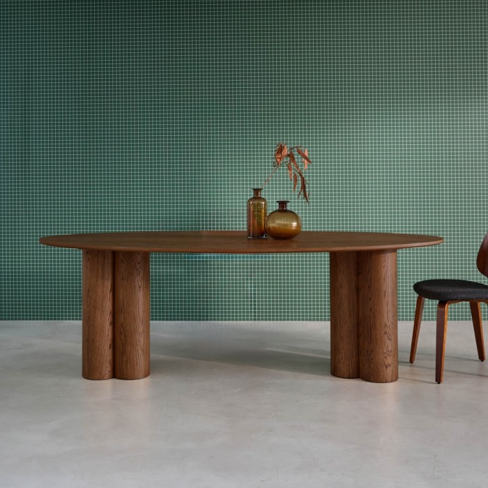 Table à manger ovale bois d'hévéa et placage chêne 8 places LEONORE
