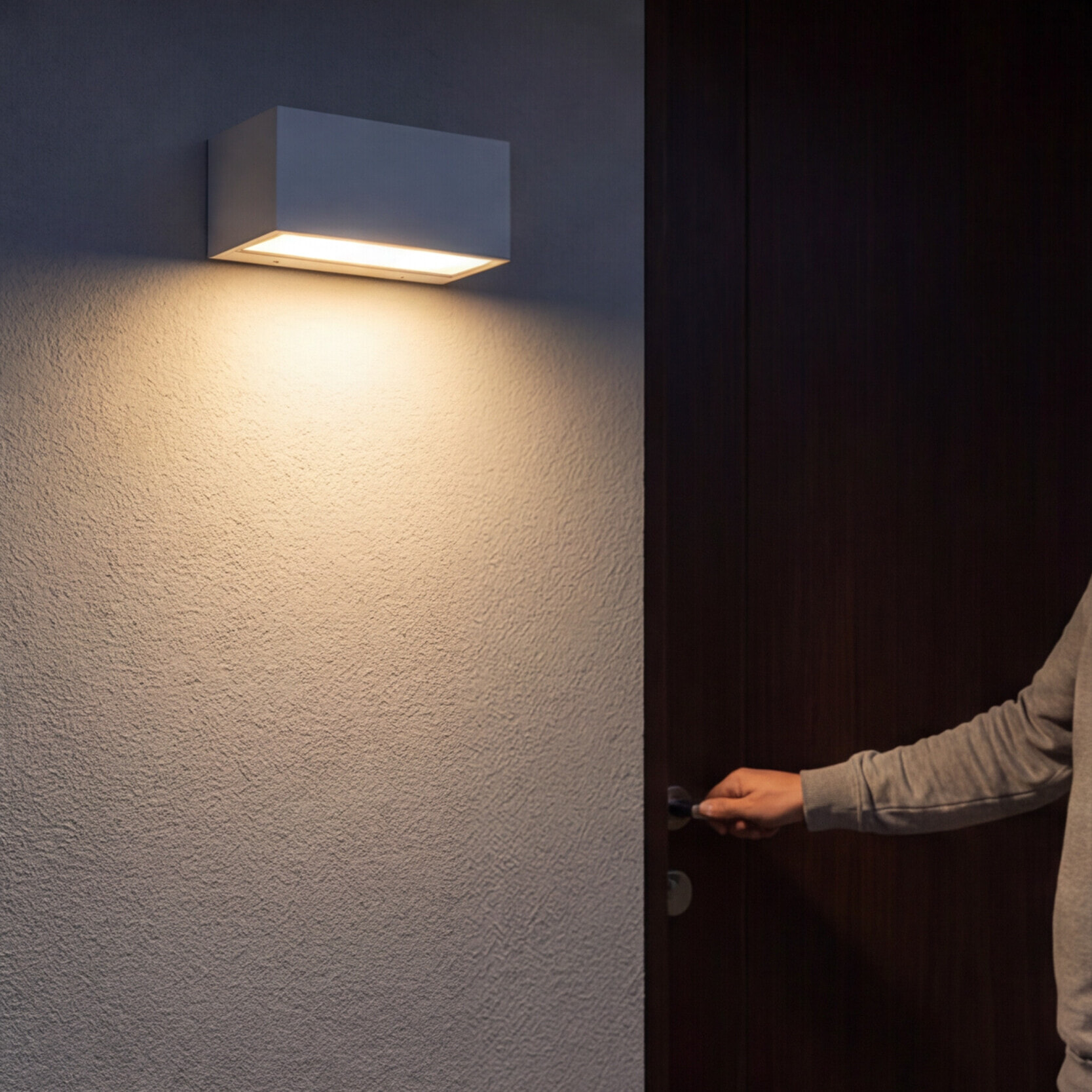 LEDS C4 Aplique Ip66 Nemesis Aluminium 90*220Mm E27 15W Blanco