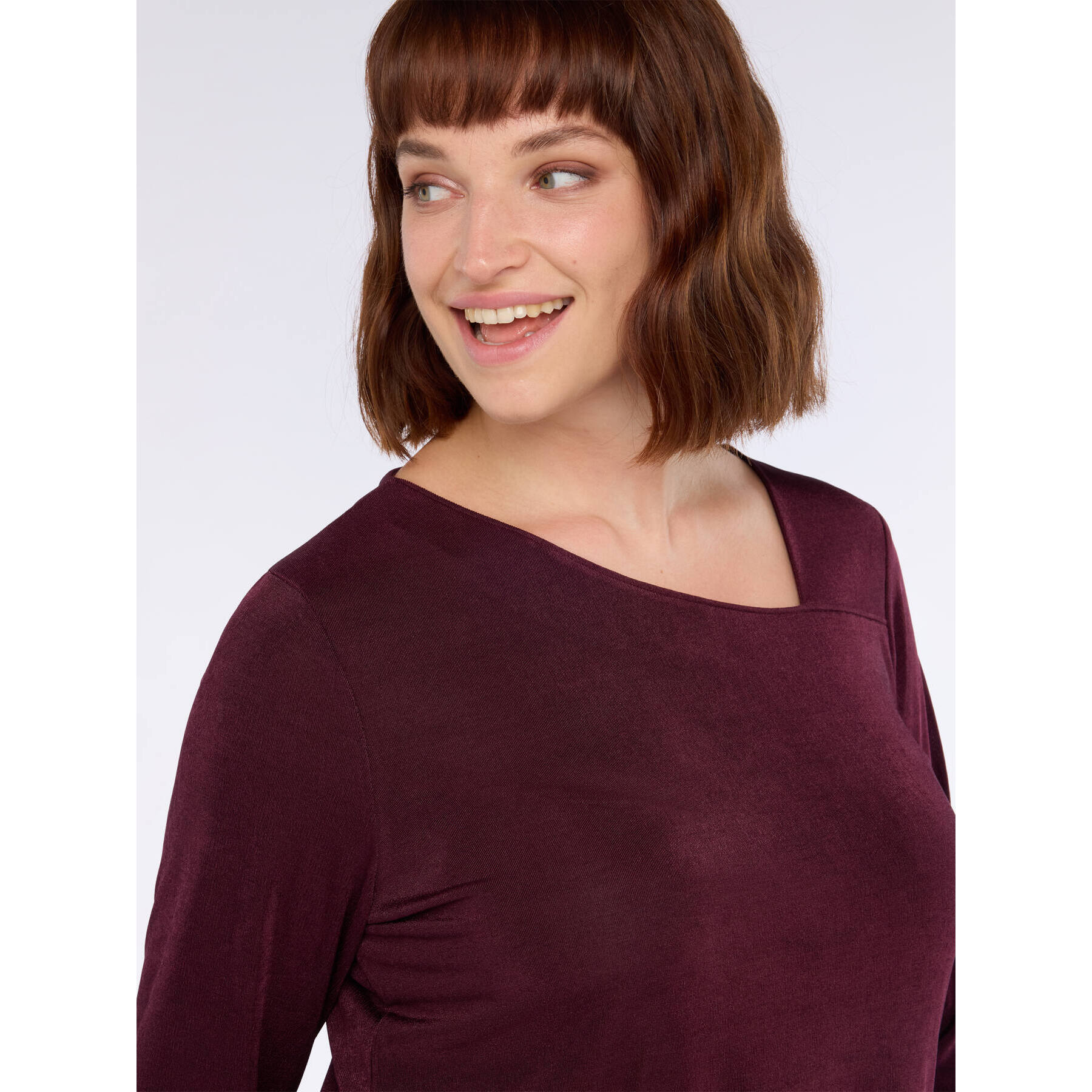 Fiorella Rubino - Camiseta con escote asimétrico - Burgundy