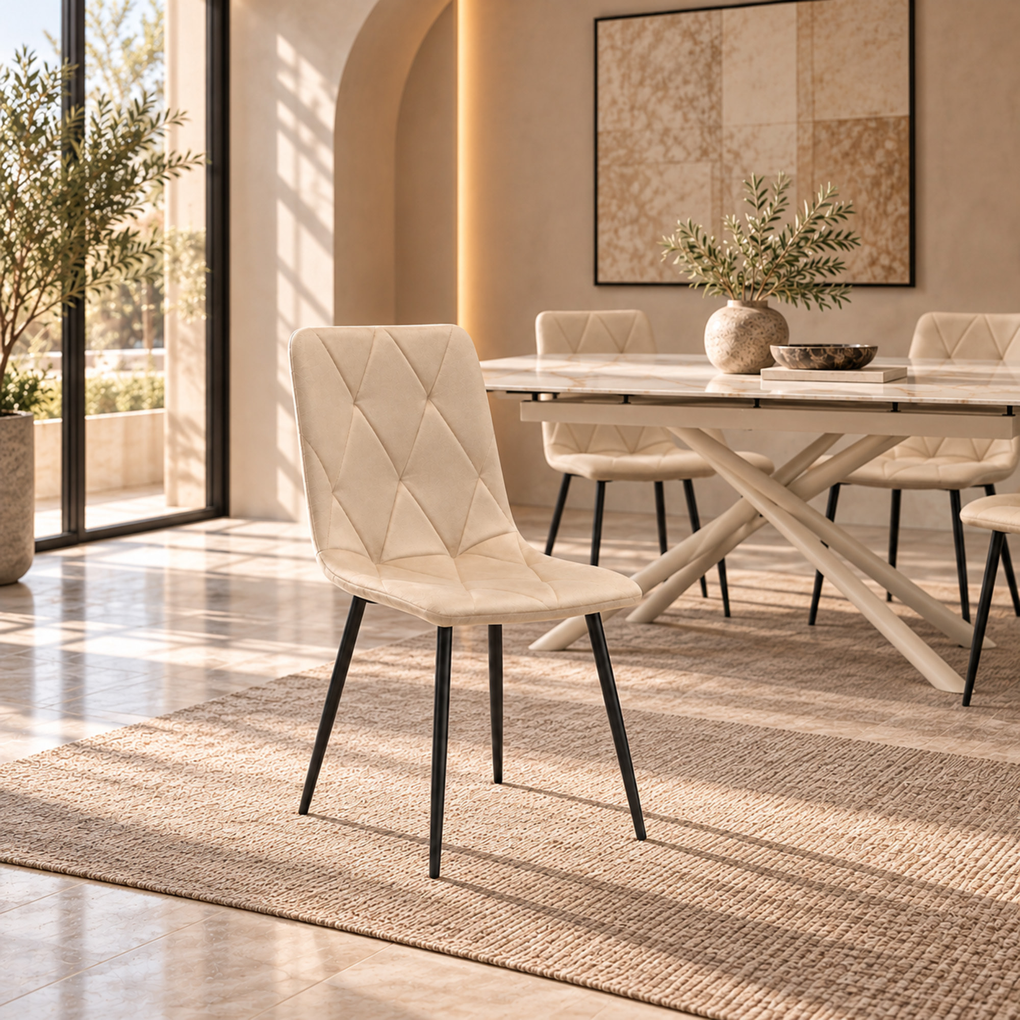 Set di 4 sedie CUENCA in tessuto effetto velluto beige e gambe nere