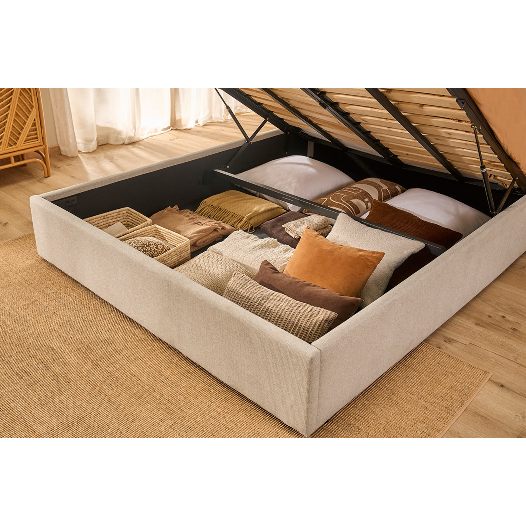 Lit coffre 2 places 160x200 cm en tissu beige OREN