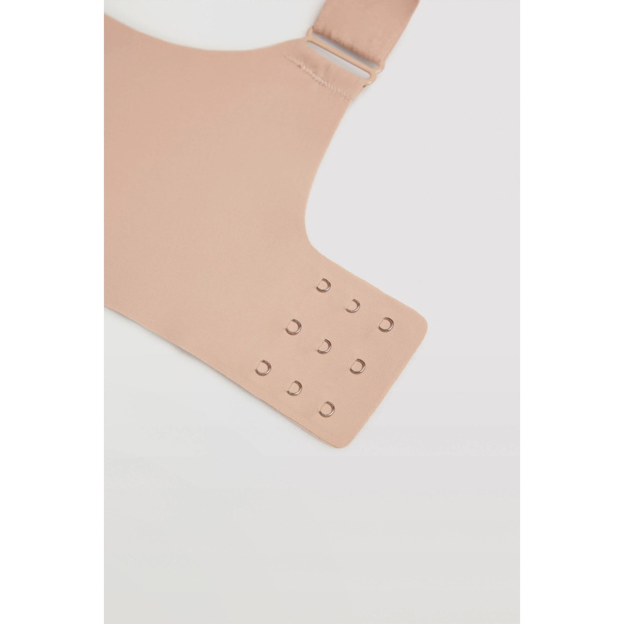 Reggiseno invisibile senza ferretto con spalline larghe beige