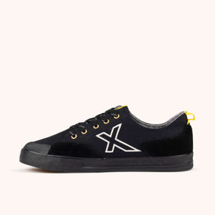 Zapatilla Casual Urbana Negra con Suela Vulcanizada MUNICH SWING 13
