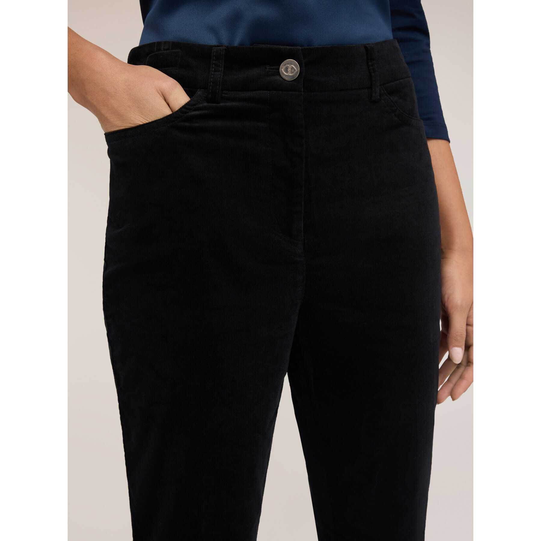 Motivi - Pantaloni slim fit in velluto a coste - Nero