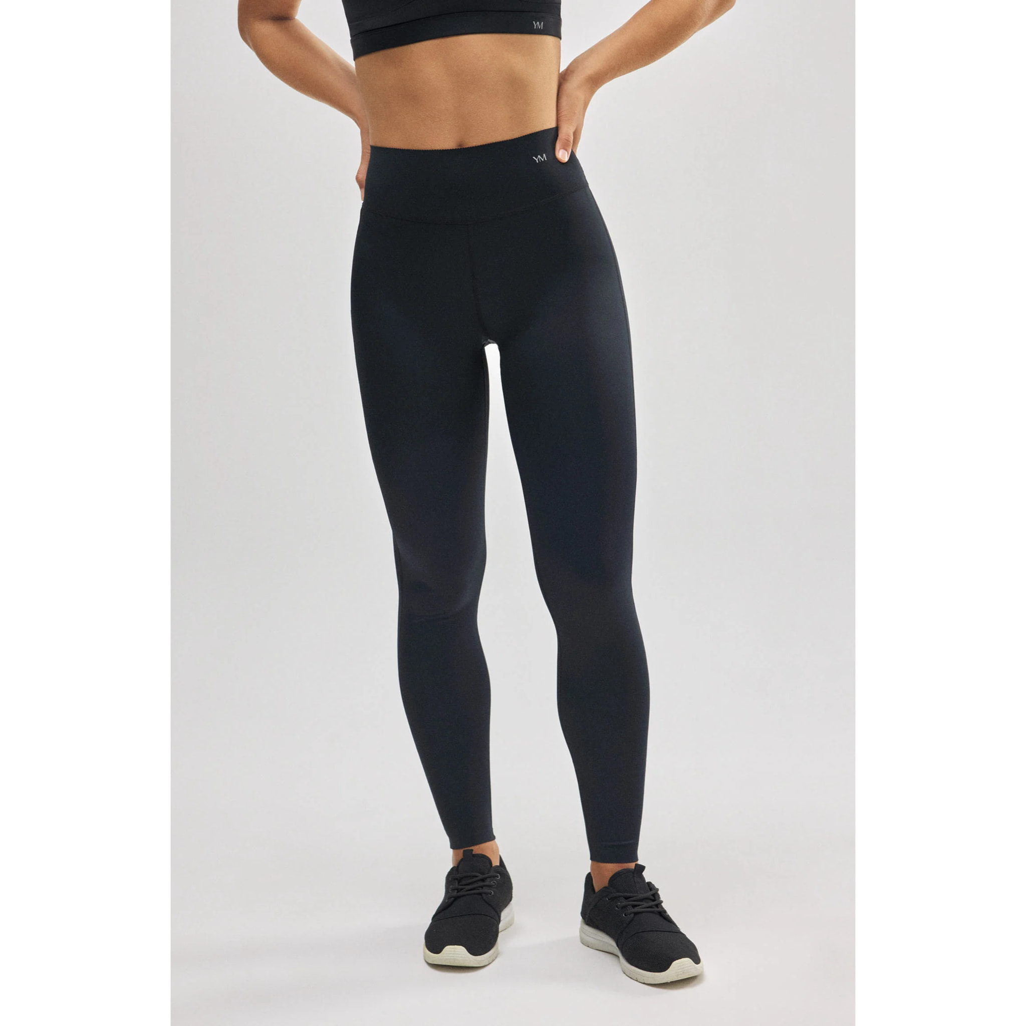 Leggings sportivi neri effetto pancia piatta