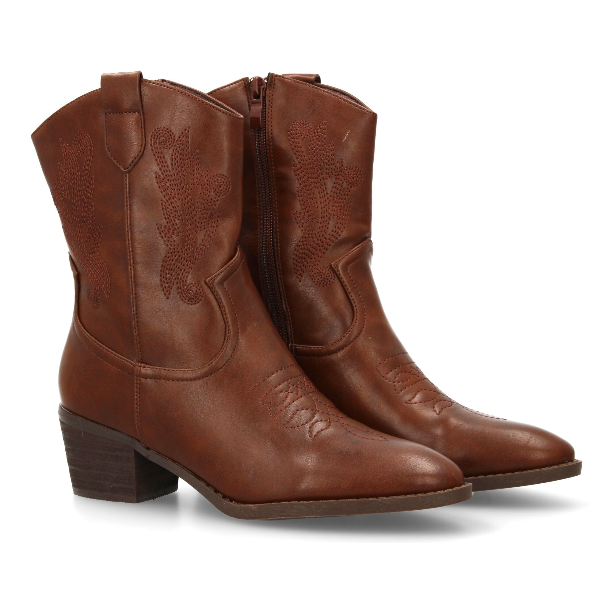 Botín cowboy mujer con bordados laterales