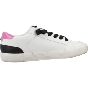 Zapatillas Niña de la marca GEOX  modelo J GISLI GIRL BLANCO