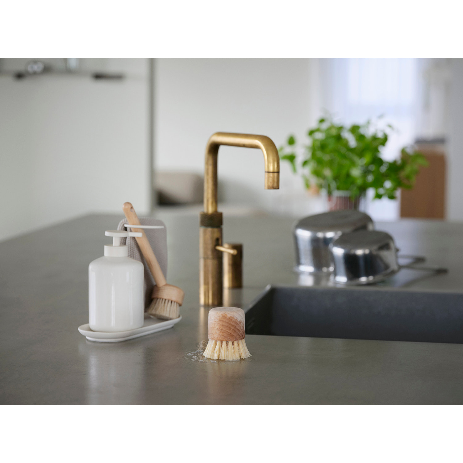 Brosse à vaisselle Inu