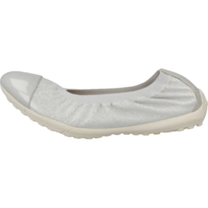 Zapatos Niña de la marca GEOX  modelo J PIUMA BAL A GRIS