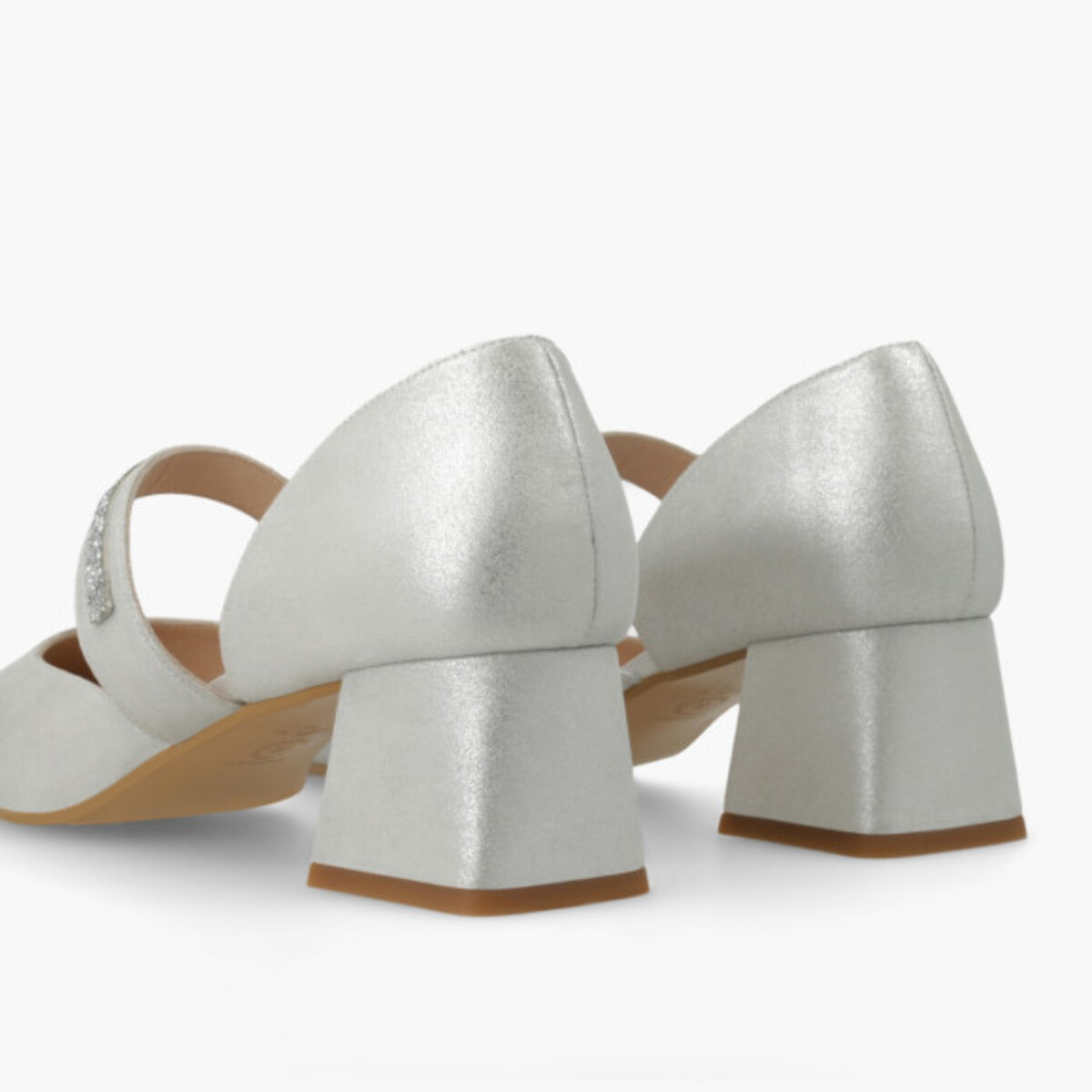 SALONES DE NOVIA PLATEADOS CHAMILEN