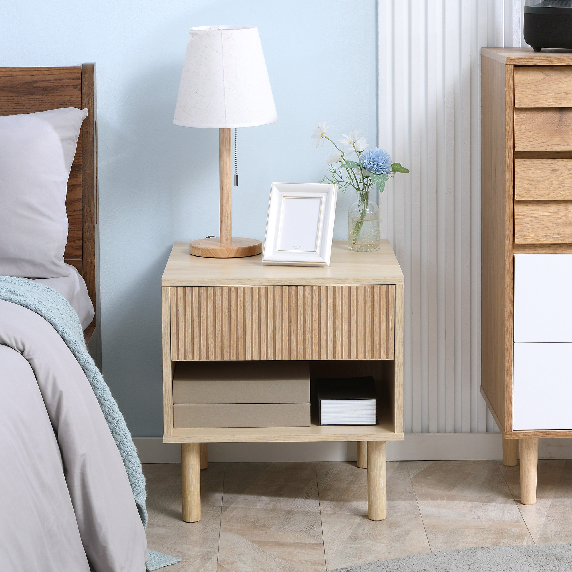 Mesita de Noche, Mesilla de Noche con Cajón y Estante Abierto, Estilo Moderno, Mesita Auxiliar para Dormitorio, Salón, 47x47x50 cm, Madera Natural