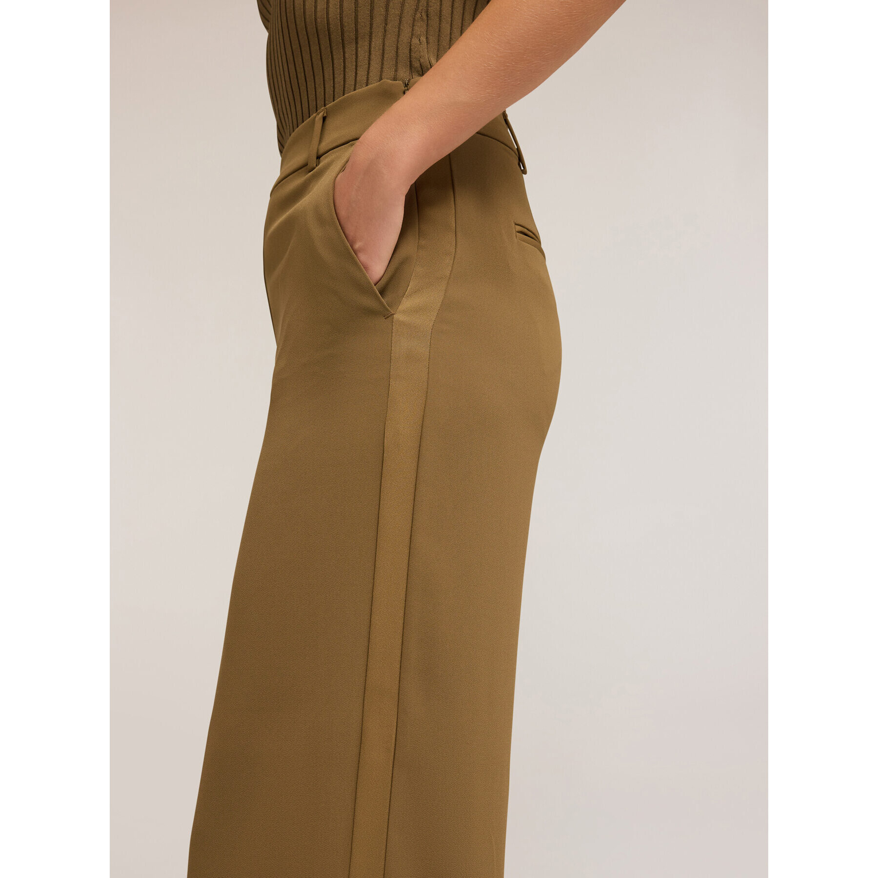 Motivi - Pantaloni palazzo con banda laterale - Verde militare