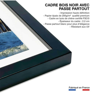 Affiche photo tempête sur le phare Affiche + cadre en bois - Noir