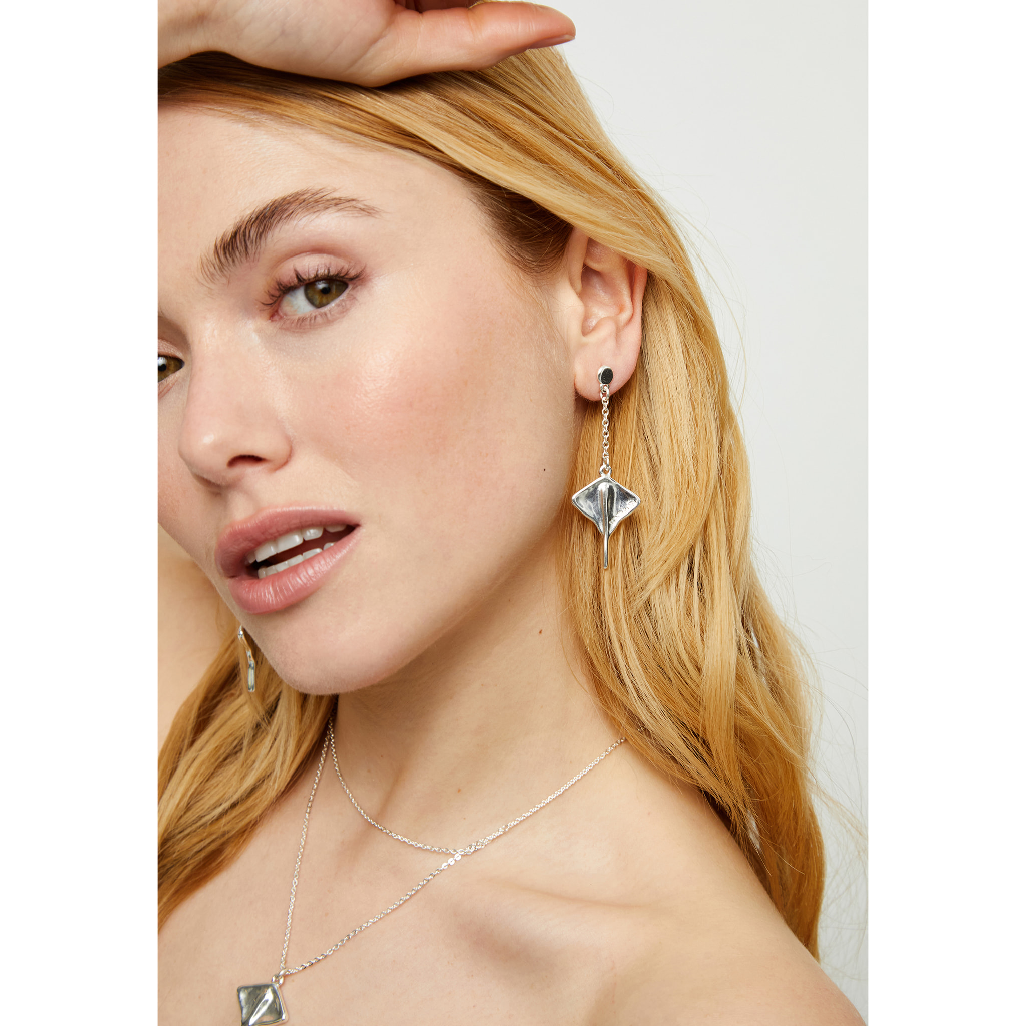 Pendiente SER MAJESTUOSA  U