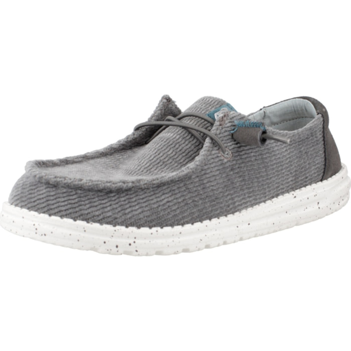 Zapatos Casual Mujer de la marca HEY DUDE  modelo WAVE CORDUROY Gray