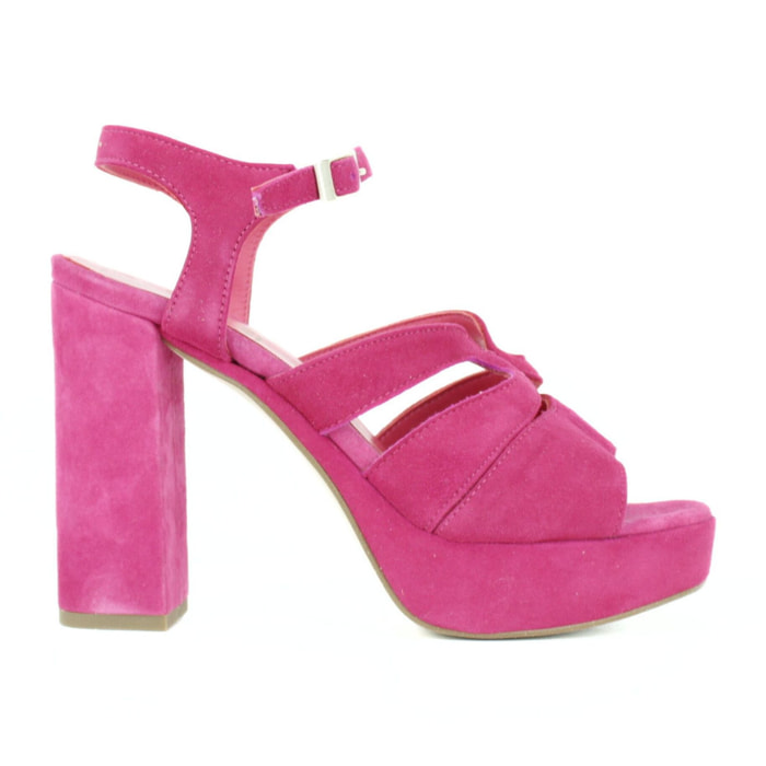 Sandalia plataforma. Tacón de 10 cm