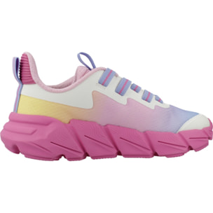 Zapatillas Niña de la marca GEOX  modelo J FLEXYPER FAST ROSA