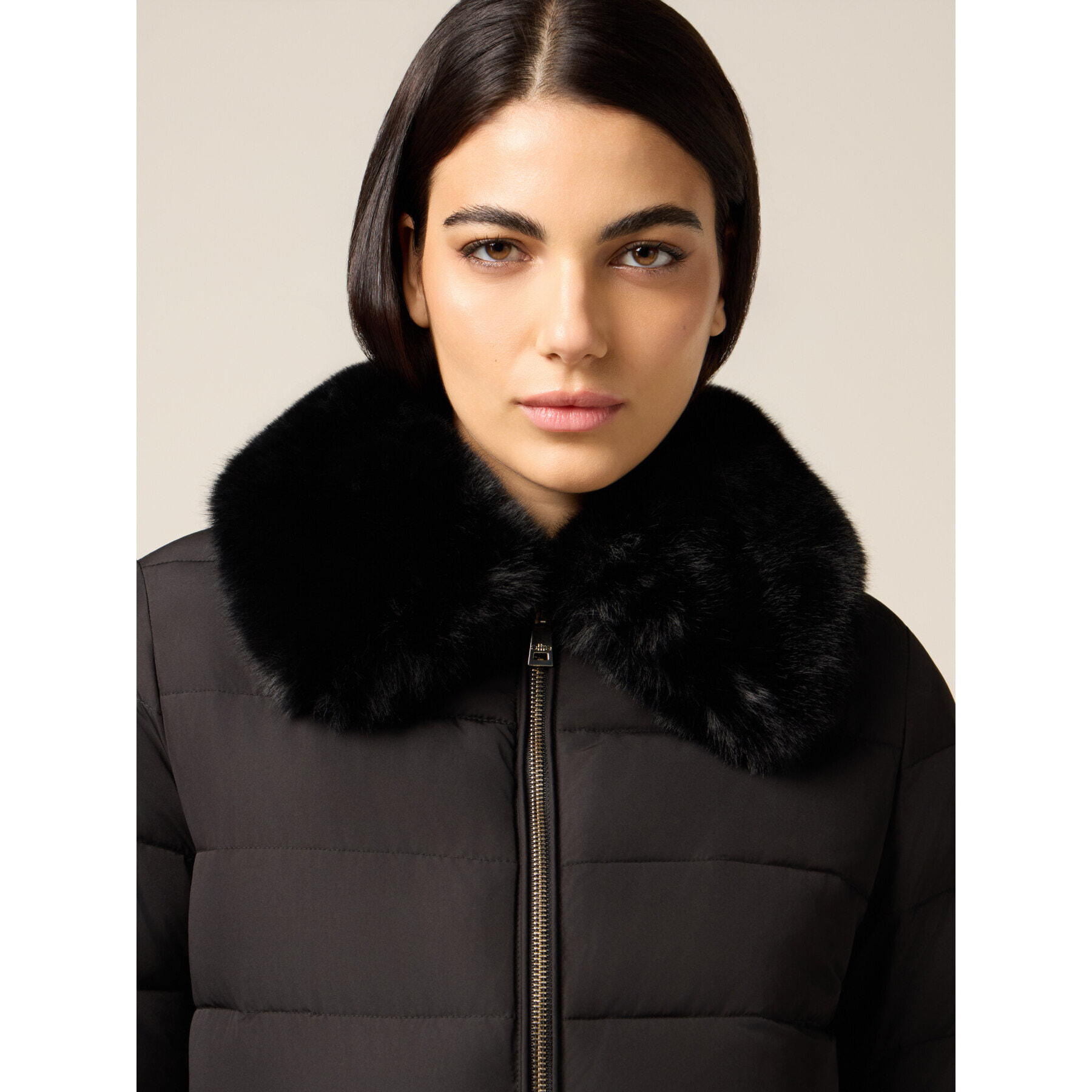 Oltre - Plumífero con cuello de peluche - Negro