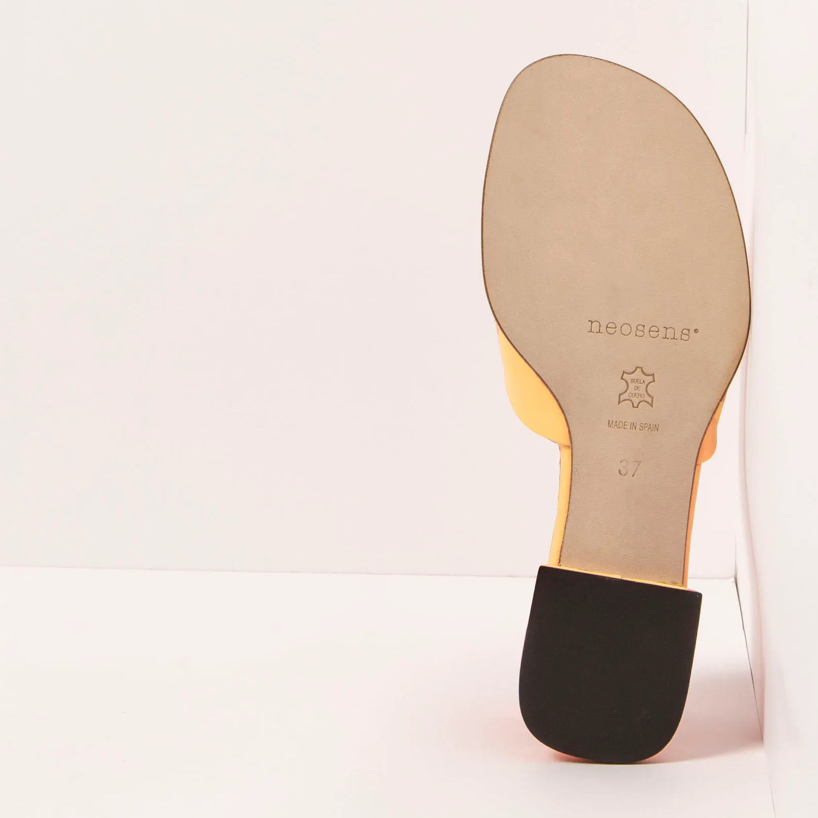 Sandalias S3153 NAPPA SUN LIGHT/ VALVIN color Sun light