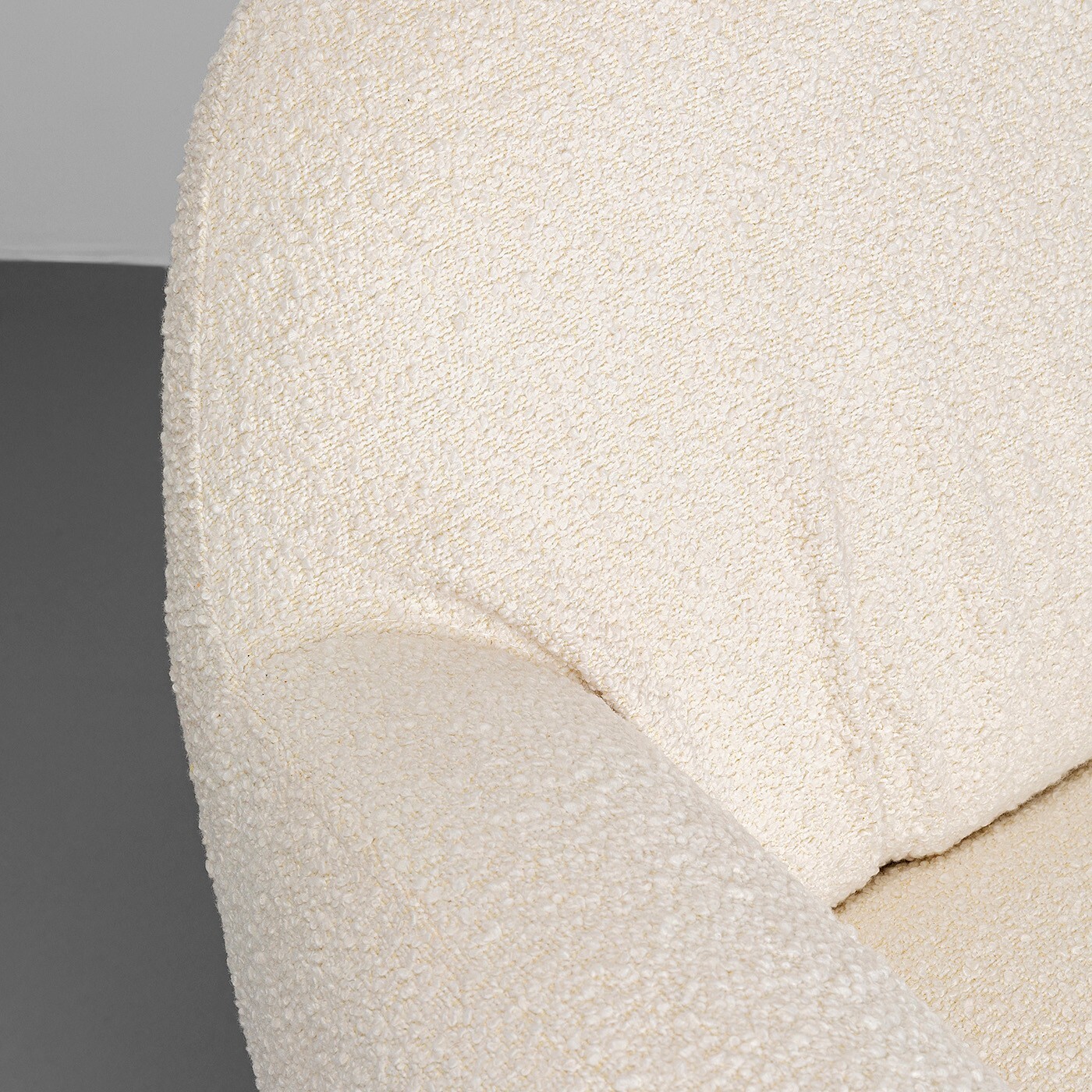 Fauteuil pivotant Nube Boucle crème Kare Design