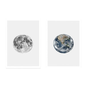 Pack de 2 láminas Moon and Earth Alto: 33.7 Largo: 46 Ancho: 2