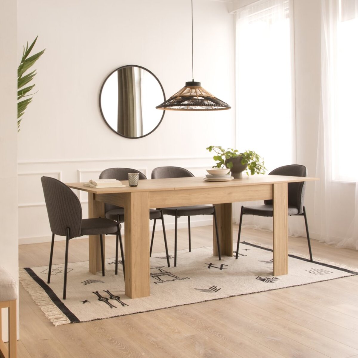 Table à manger extensible Selena -bois d'ingénierie, effet orme et orme blanchi-couleur noix naturelle 140 x 74 x 90 cm