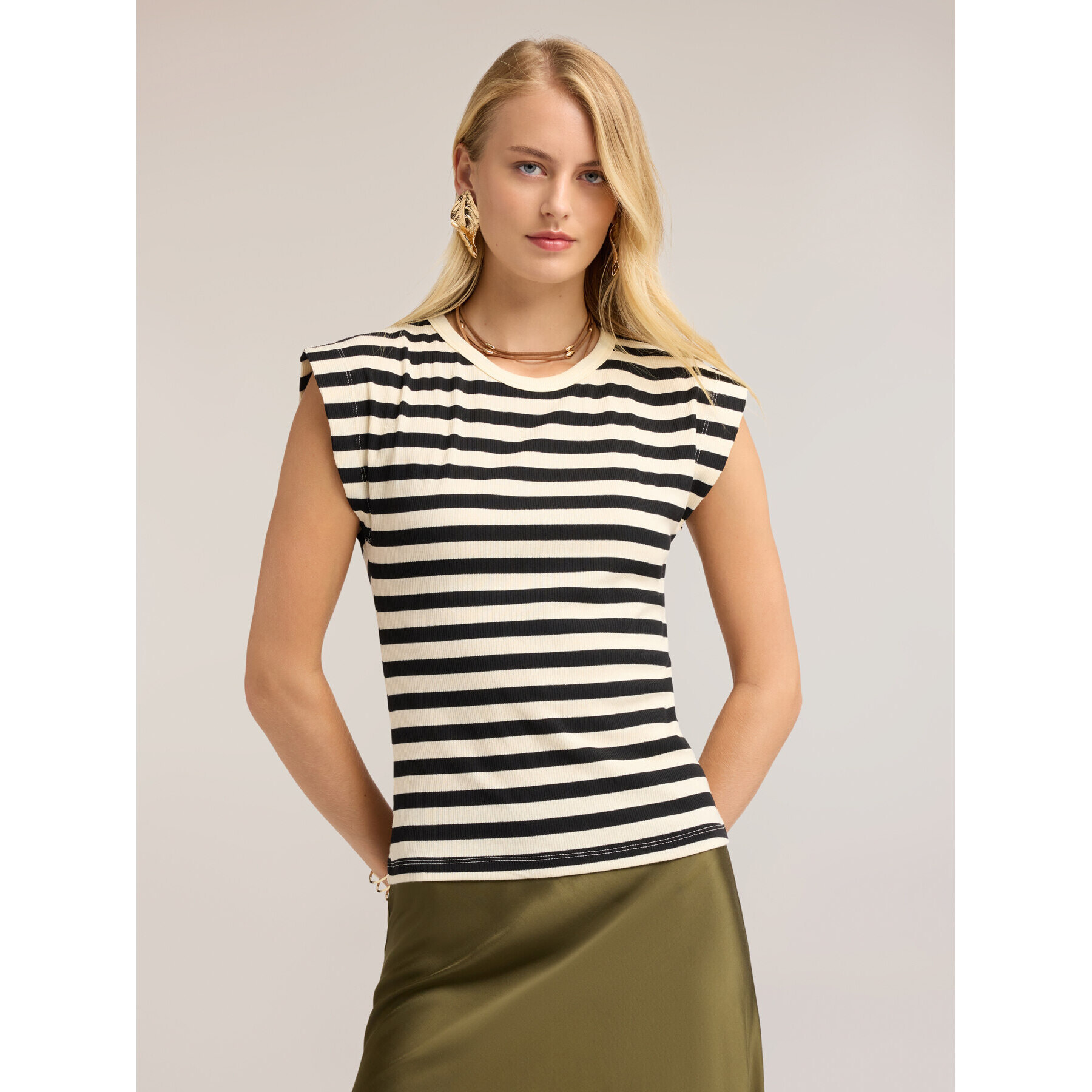 Motivi - T-shirt a righe in jersey a coste - Nero