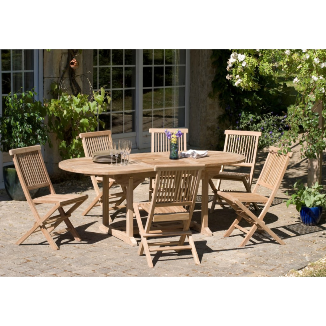 HARRIS - SALON DE JARDIN EN BOIS TECK 6/8 pers : Ensemble de jardin : 1 table ovale extensible 150*200/90cm et 6 chaises