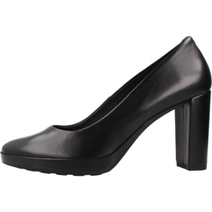 Salones Mujer de la marca GEOX  modelo D35TFA 000Y3 NEGRO