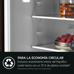 AEG Frigorífico combi de integración Serie 6000 Twintech® No Frost de 177,2 cm NSC6M18FDS | Reacondicionado
