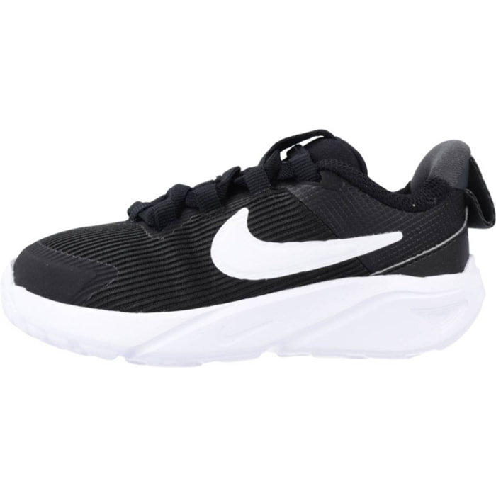 SNEAKERS NIKE STAR RUNNER 4