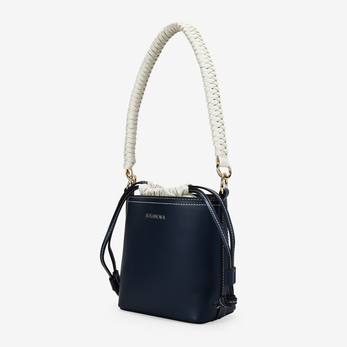 Bolso cubo azul con asa trenzada
