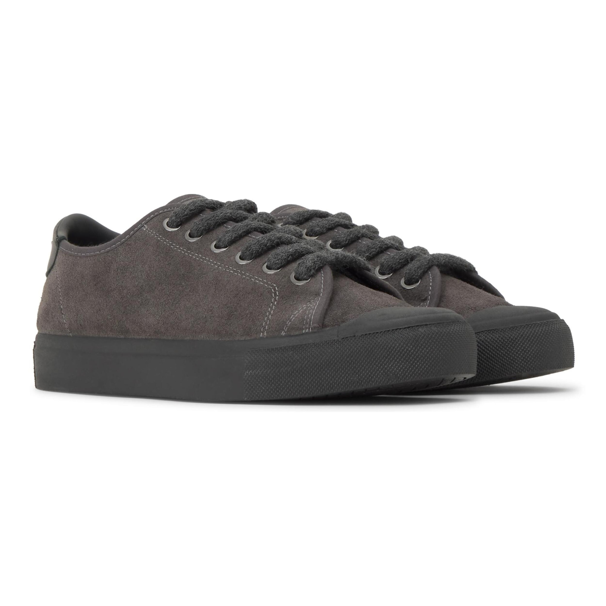 Sneaker plano Zira en serraje
